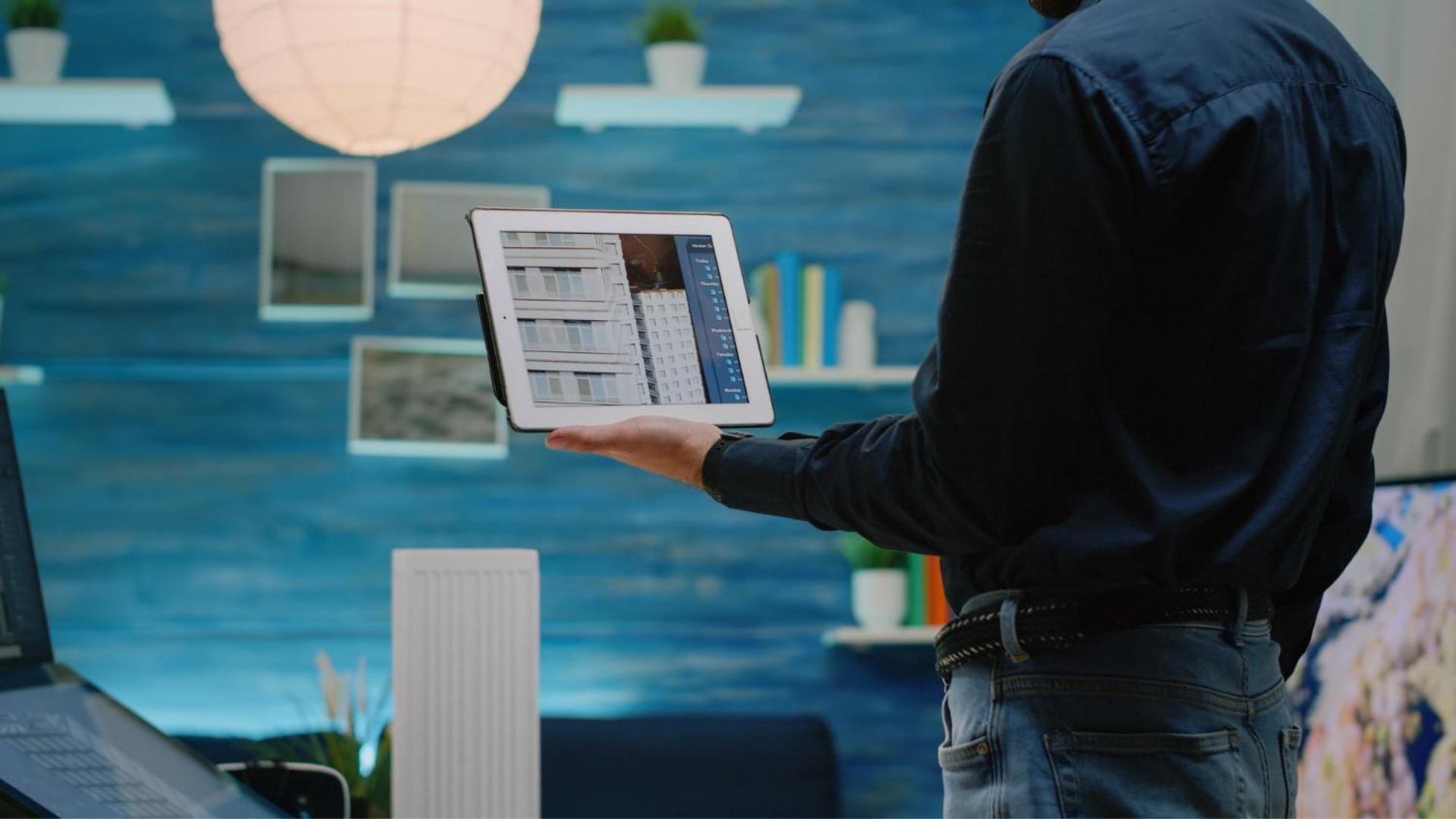 An executive checking capture management details on a tab